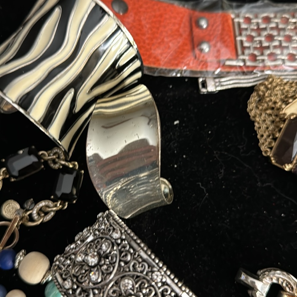 Lot of bracelets - Picture 4 of 8